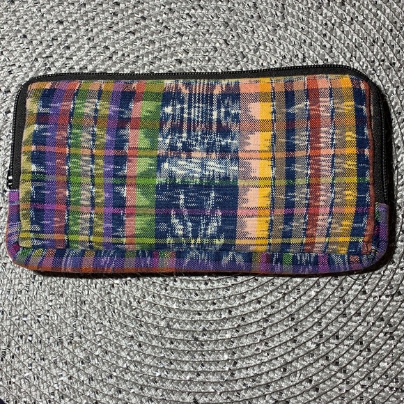 Cloth Zippered Wallet - Picture 2 of 3